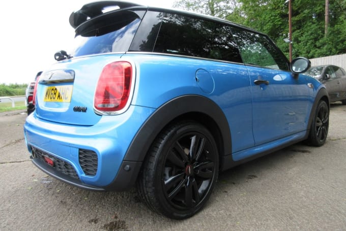 2025 Mini Hatch