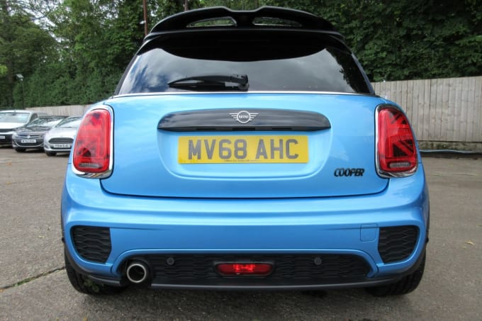 2025 Mini Hatch