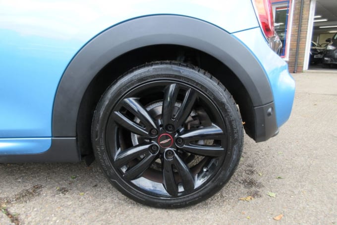 2025 Mini Hatch