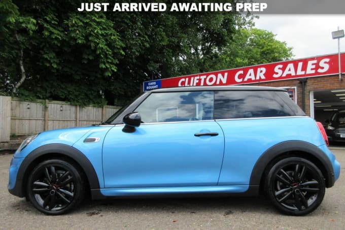 2025 Mini Hatch