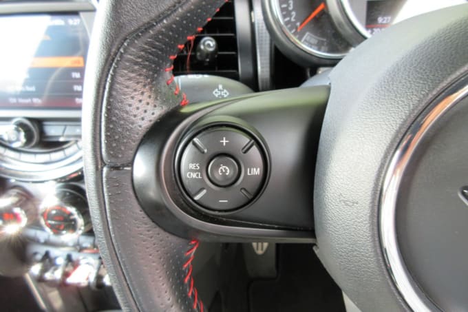 2025 Mini Hatch