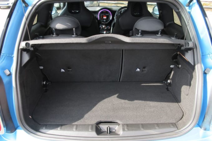 2025 Mini Hatch