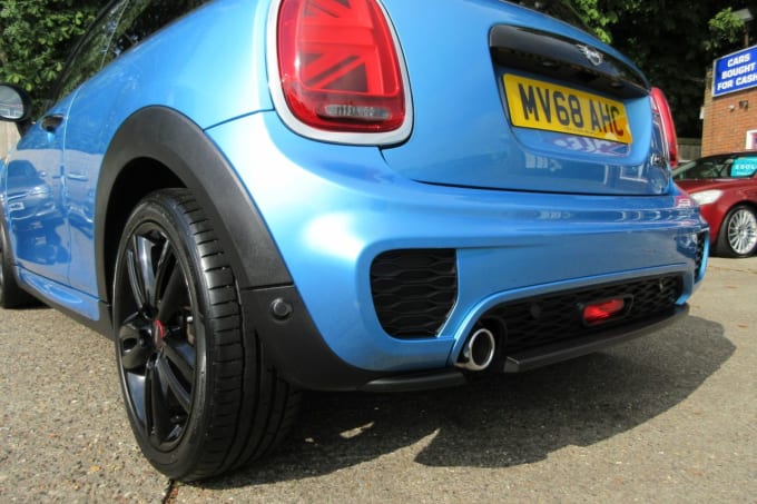 2025 Mini Hatch