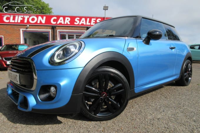 2025 Mini Hatch