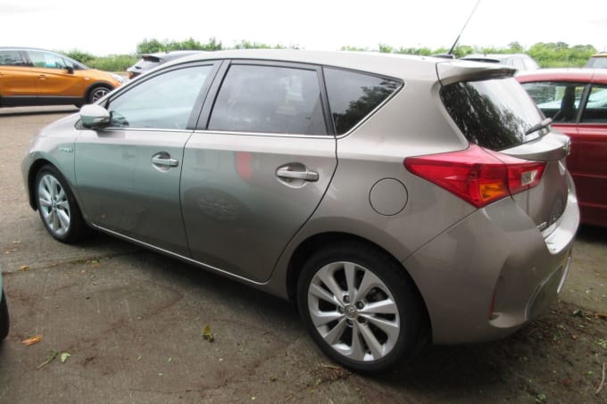 2025 Toyota Auris