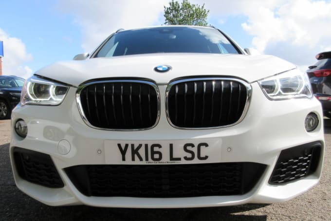 2025 BMW X1