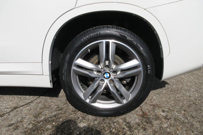 2025 BMW X1