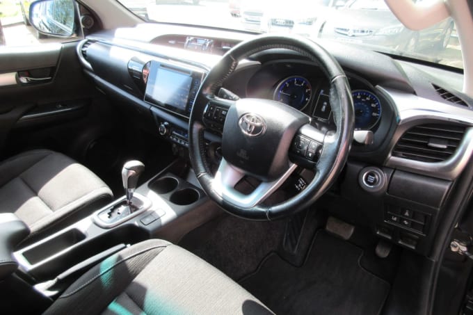 2025 Toyota Hi-lux