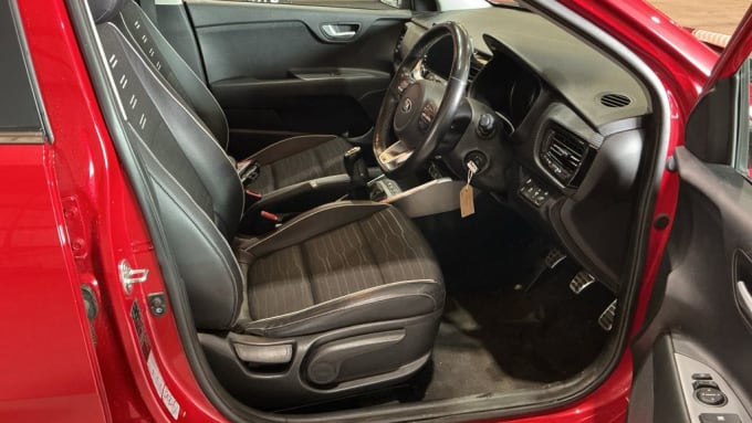 2025 Kia Stonic