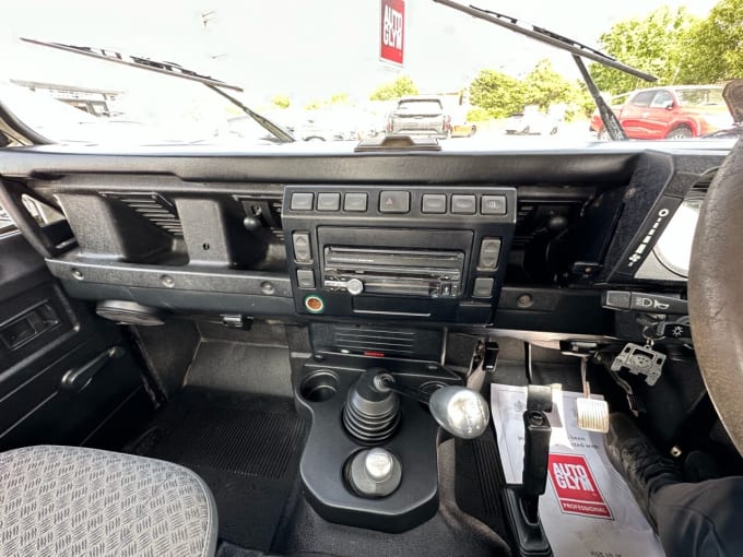 2005 Land Rover Defender 90