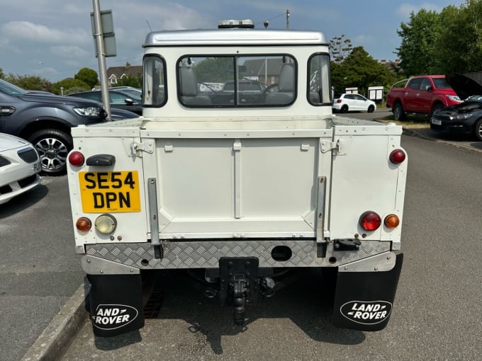 2005 Land Rover Defender 90