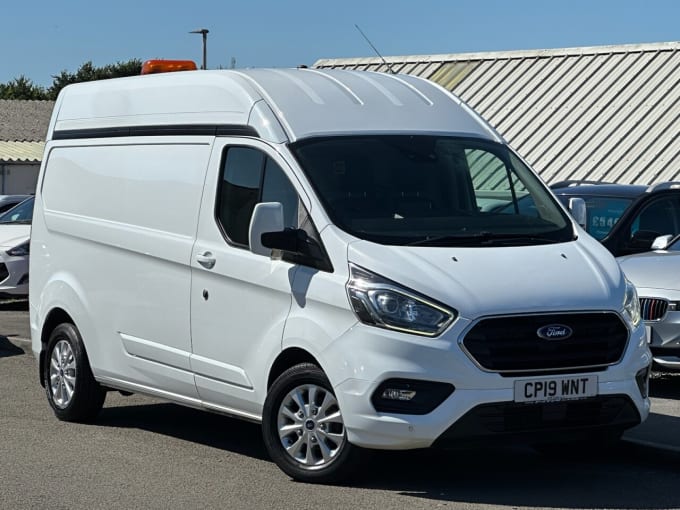 2024 Ford Transit Custom