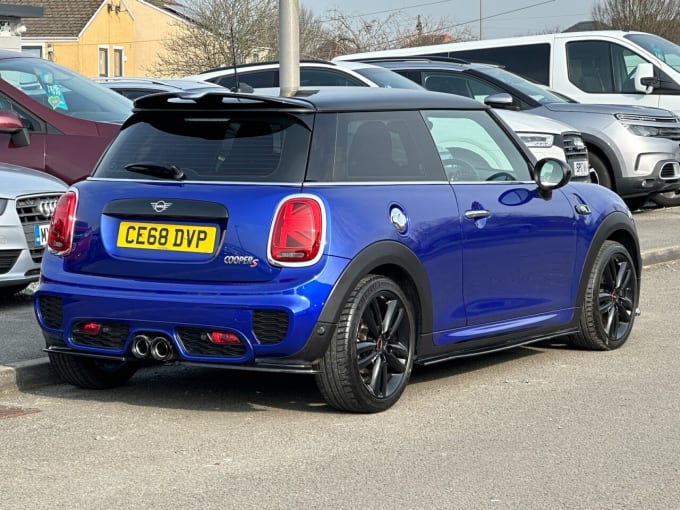 2025 Mini Hatch