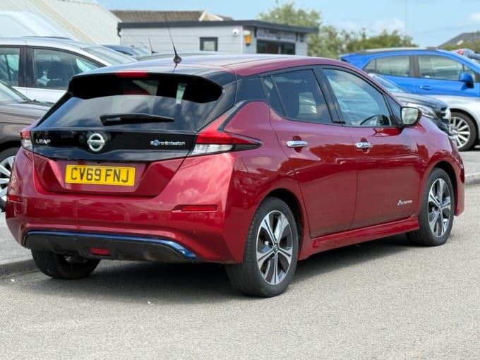 2025 Nissan Leaf