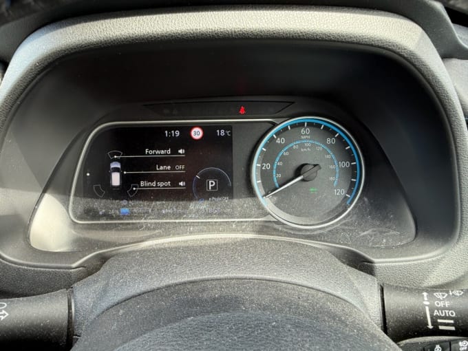 2025 Nissan Leaf