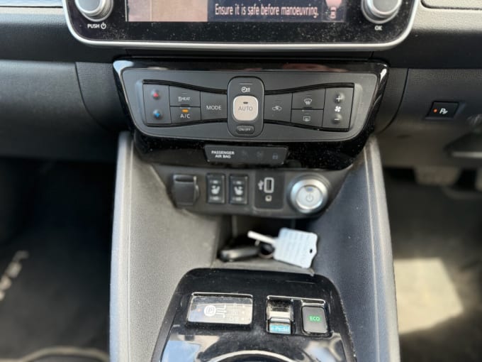 2025 Nissan Leaf