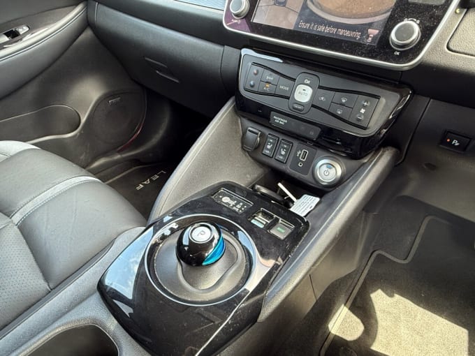 2025 Nissan Leaf