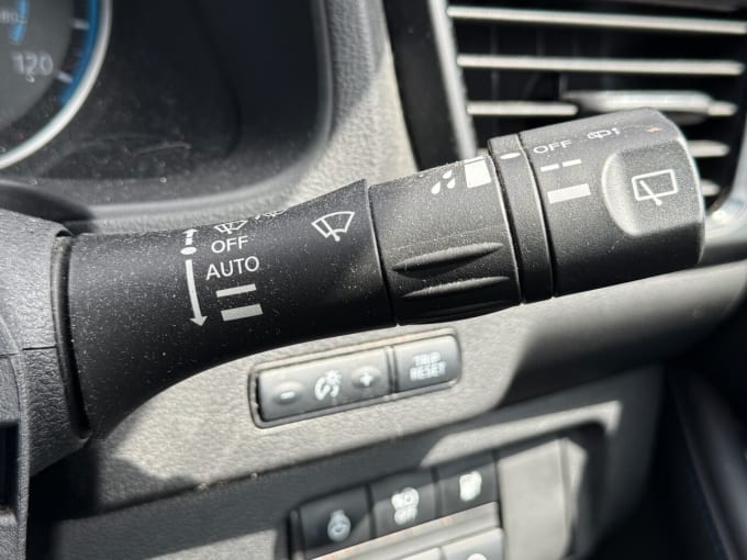 2025 Nissan Leaf