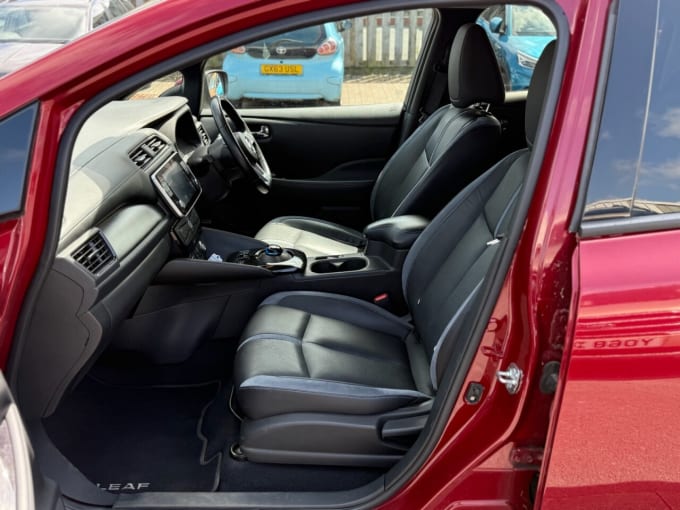 2025 Nissan Leaf