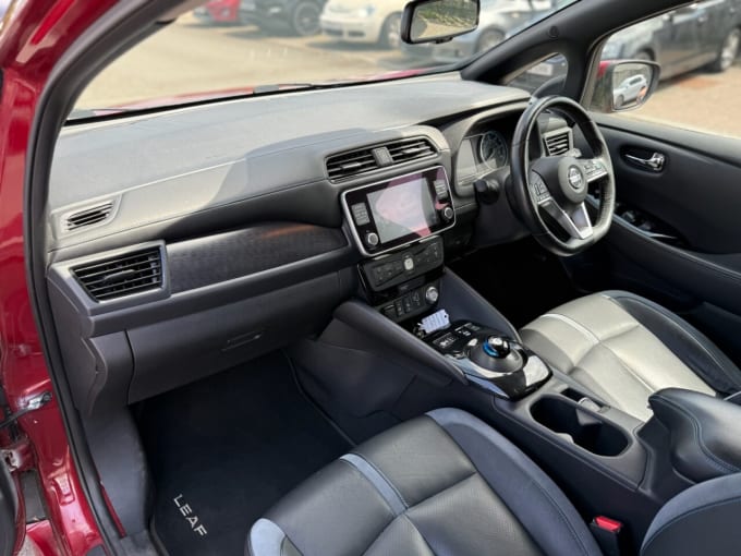 2025 Nissan Leaf