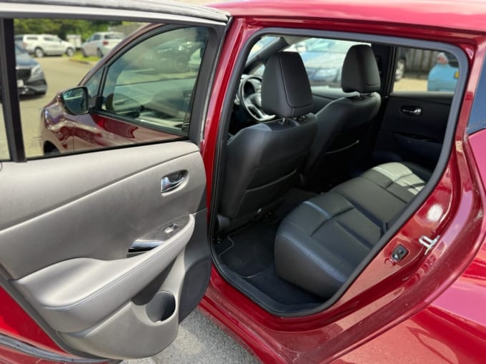 2025 Nissan Leaf