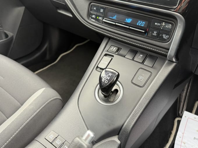 2025 Toyota Auris