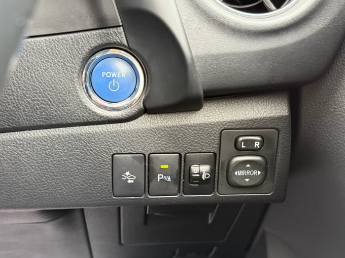 2025 Toyota Auris