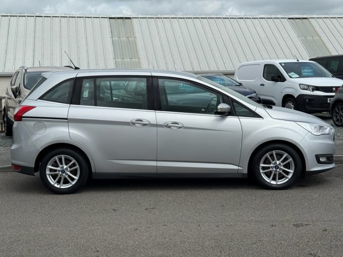 2025 Ford Grand C-max