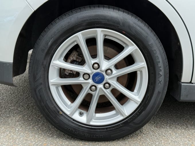 2025 Ford Grand C-max