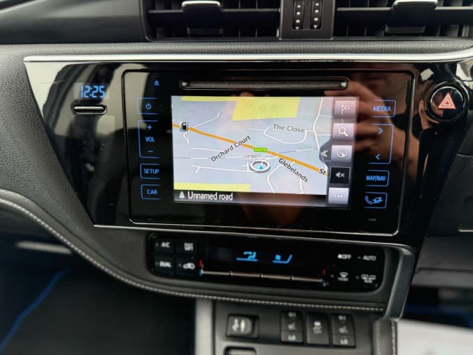 2025 Toyota Auris