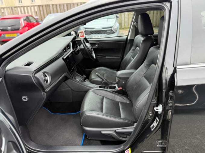 2025 Toyota Auris