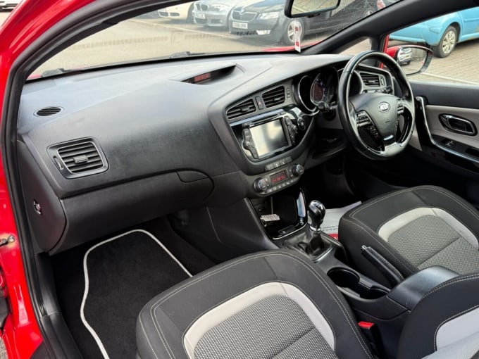 2025 Kia Proceed