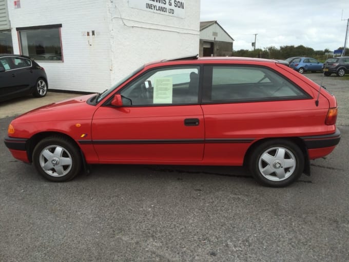 2025 Vauxhall Astra
