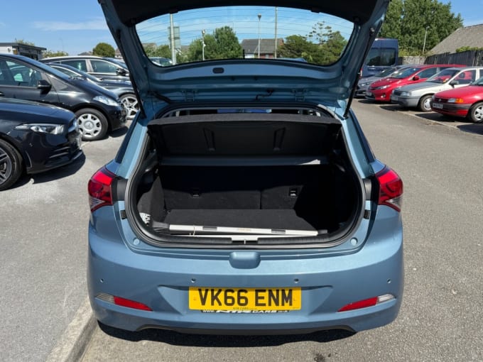 2025 Hyundai I20