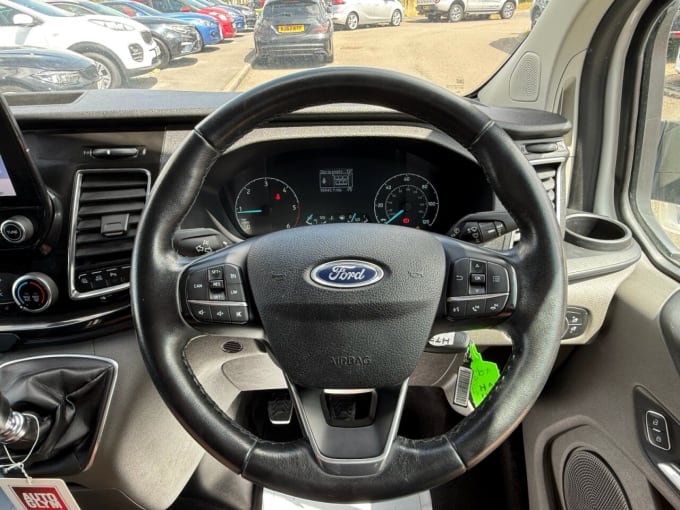 2025 Ford Transit Custom