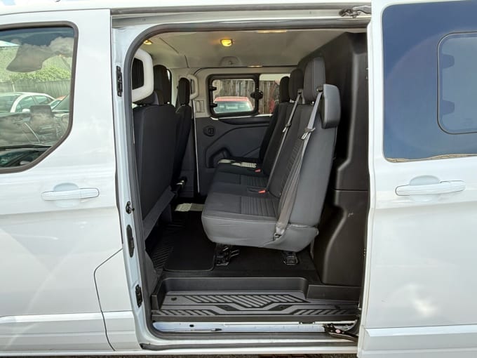 2025 Ford Transit Custom