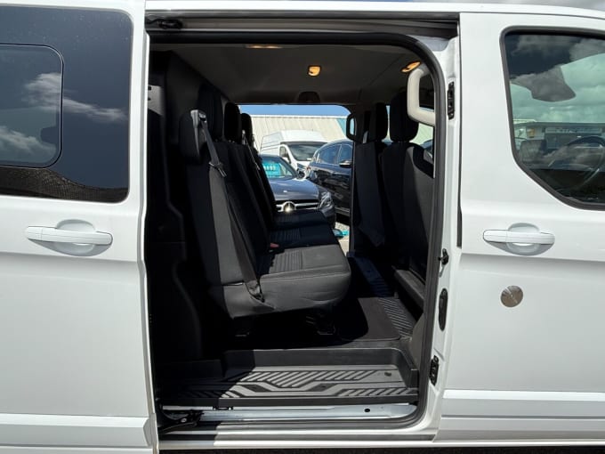 2025 Ford Transit Custom