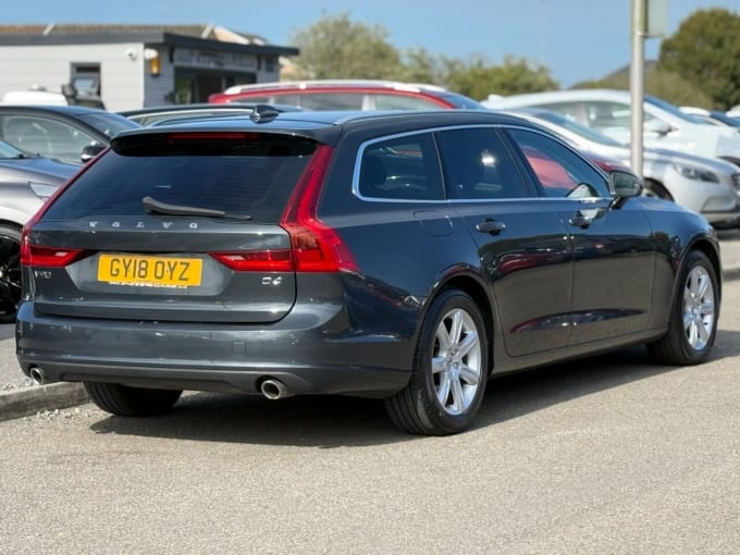 2025 Volvo V90