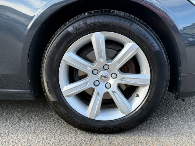 2025 Volvo V90