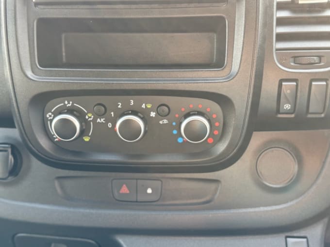 2025 Renault Trafic
