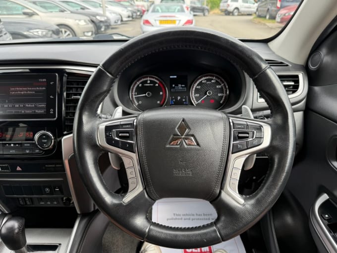 2025 Mitsubishi L200