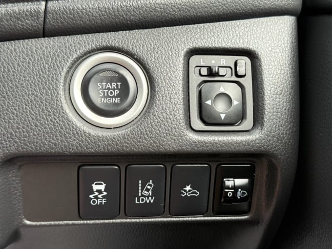 2025 Mitsubishi L200