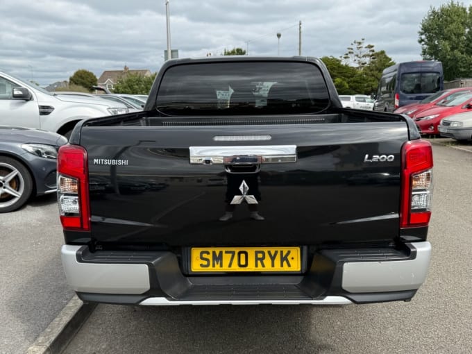 2025 Mitsubishi L200