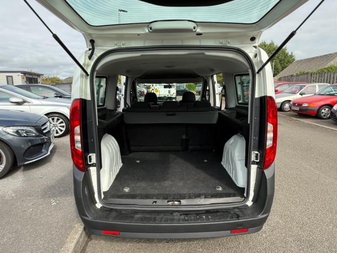 2025 Fiat Doblo
