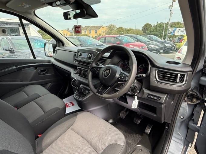 2025 Renault Trafic