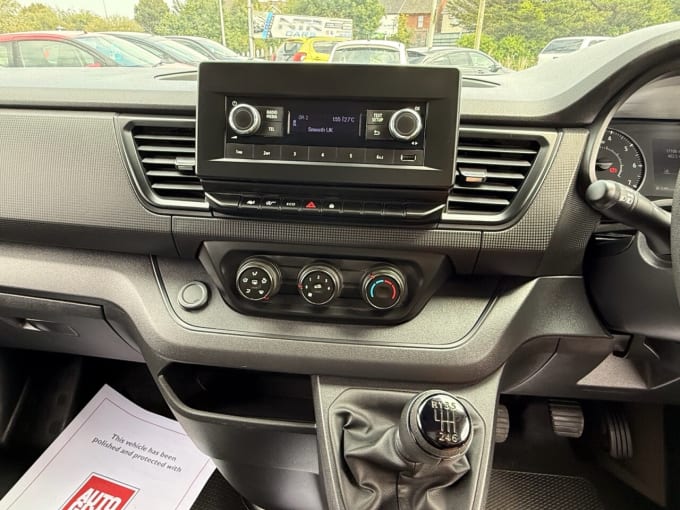 2025 Renault Trafic