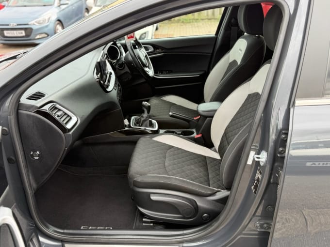 2025 Kia Ceed