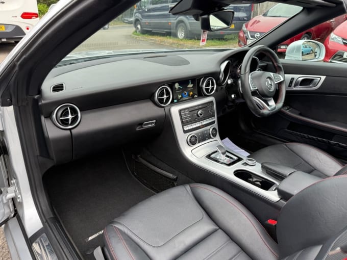 2025 Mercedes-benz Slc