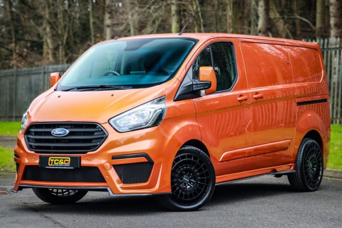 2025 Ford Transit Custom