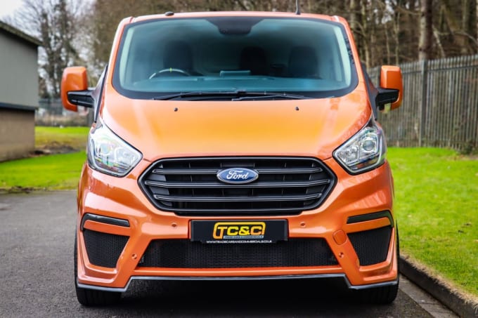 2025 Ford Transit Custom